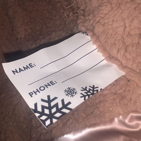 NWOT Justice Puffer Jacket size 5/6. - Picture 10 of 16